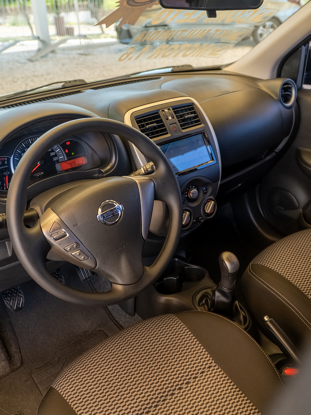 
Nissan MARCH 2018/2019 completo									