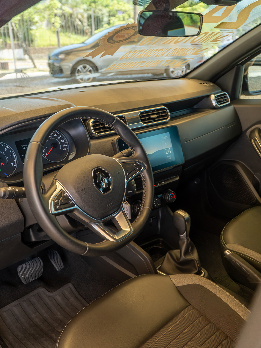 
Renault DUSTER 2024/2024 completo									