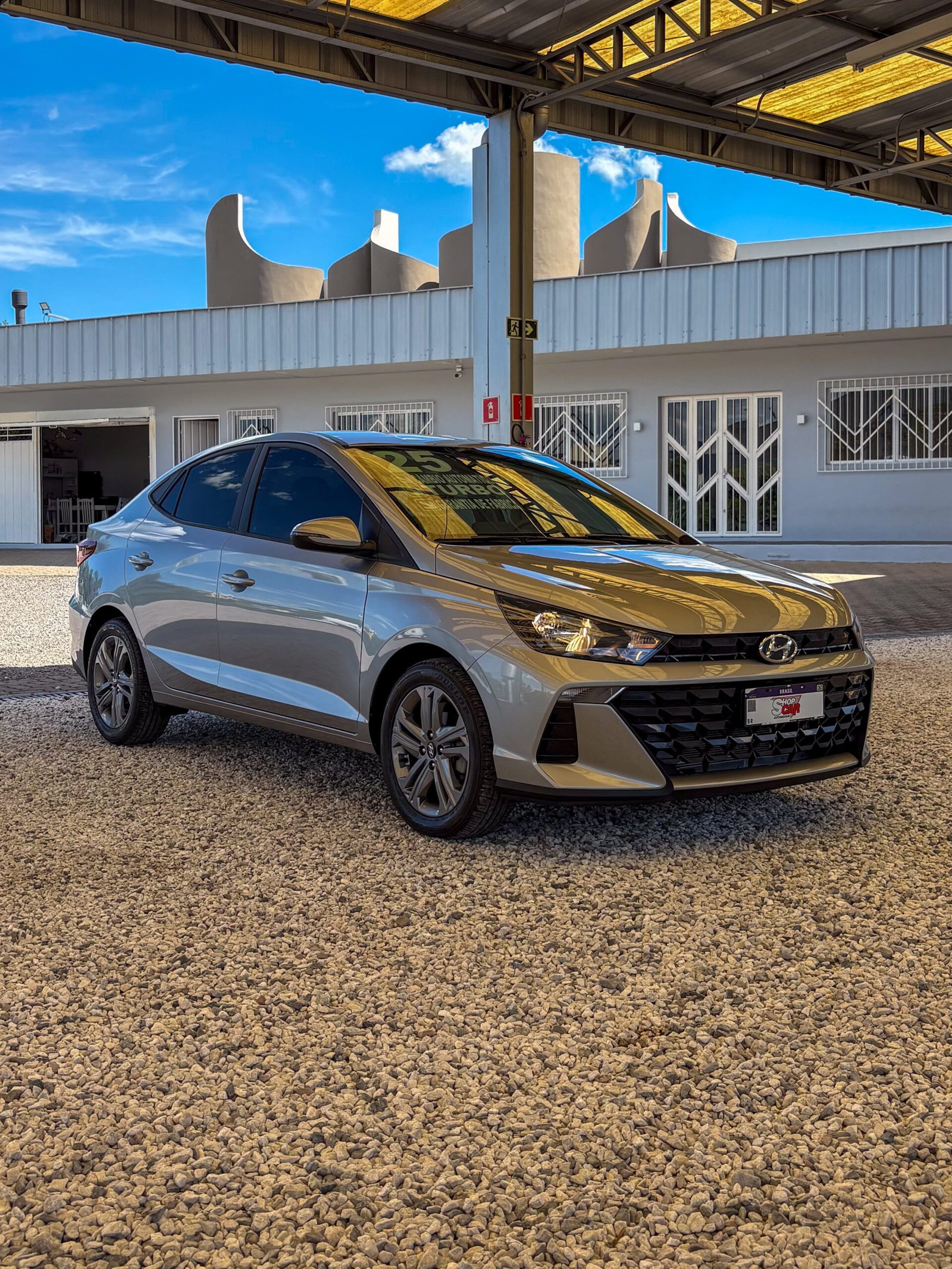 
Hyundai HB20S 2024/2025 completo									