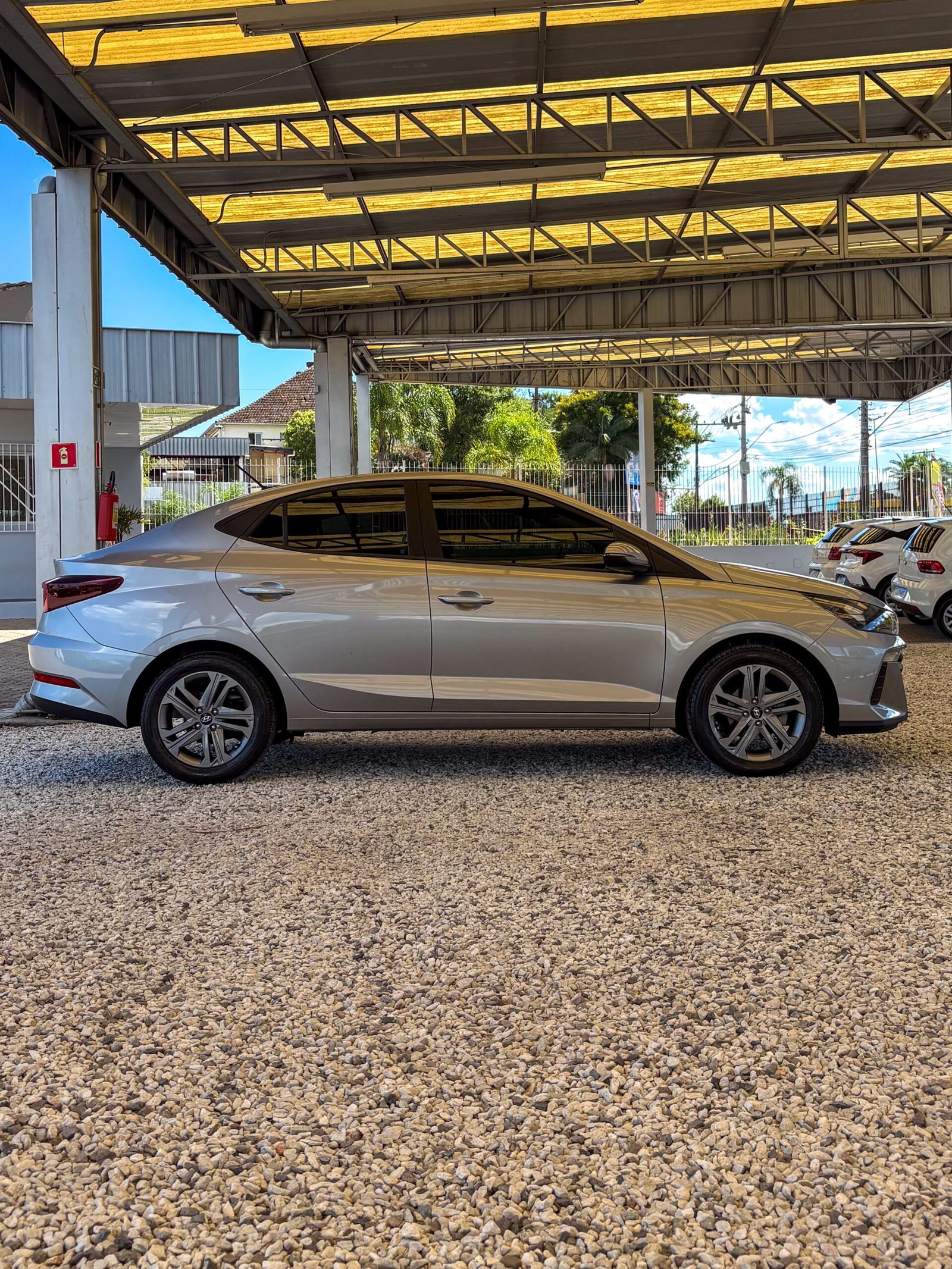 
Hyundai HB20S 2024/2025 completo									