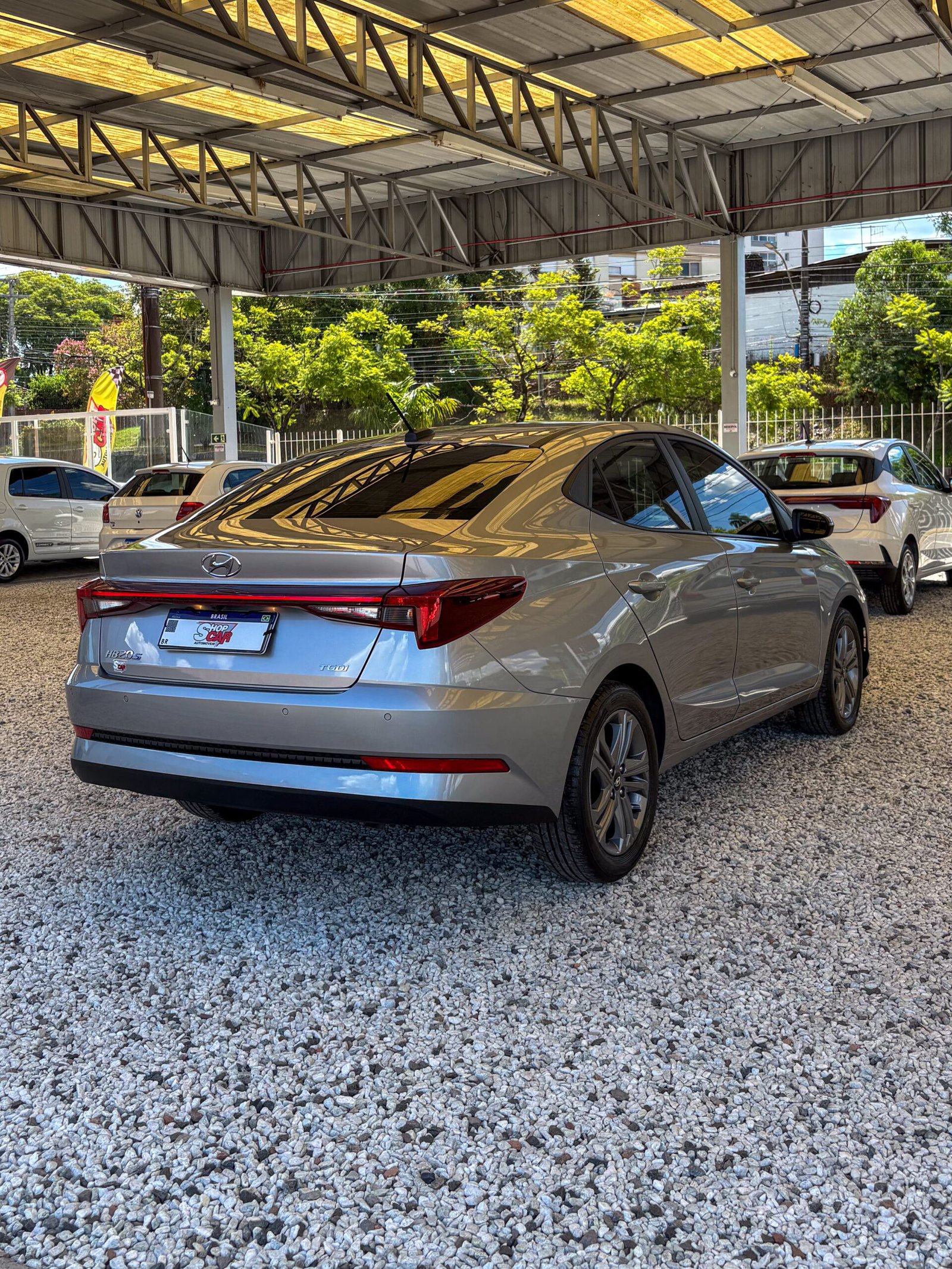 
Hyundai HB20S 2024/2025 completo									