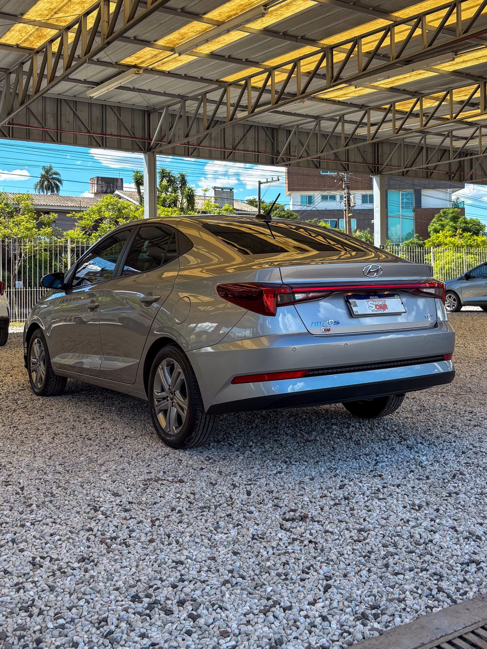 
Hyundai HB20S 2024/2025 completo									