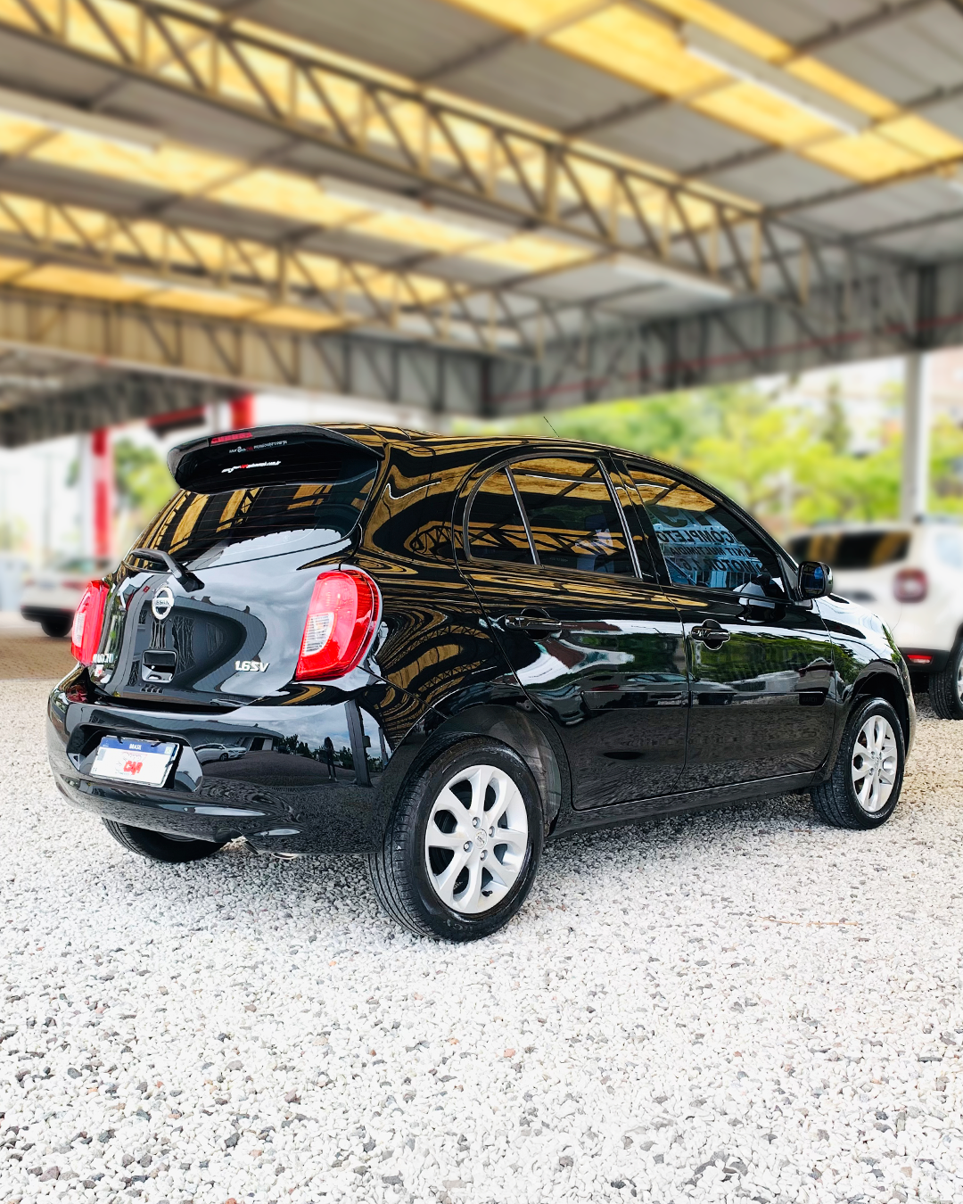 
Nissan MARCH 2018/2019 completo									