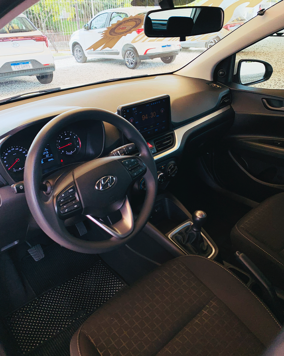 
Hyundai HB20 2023/2024 completo									