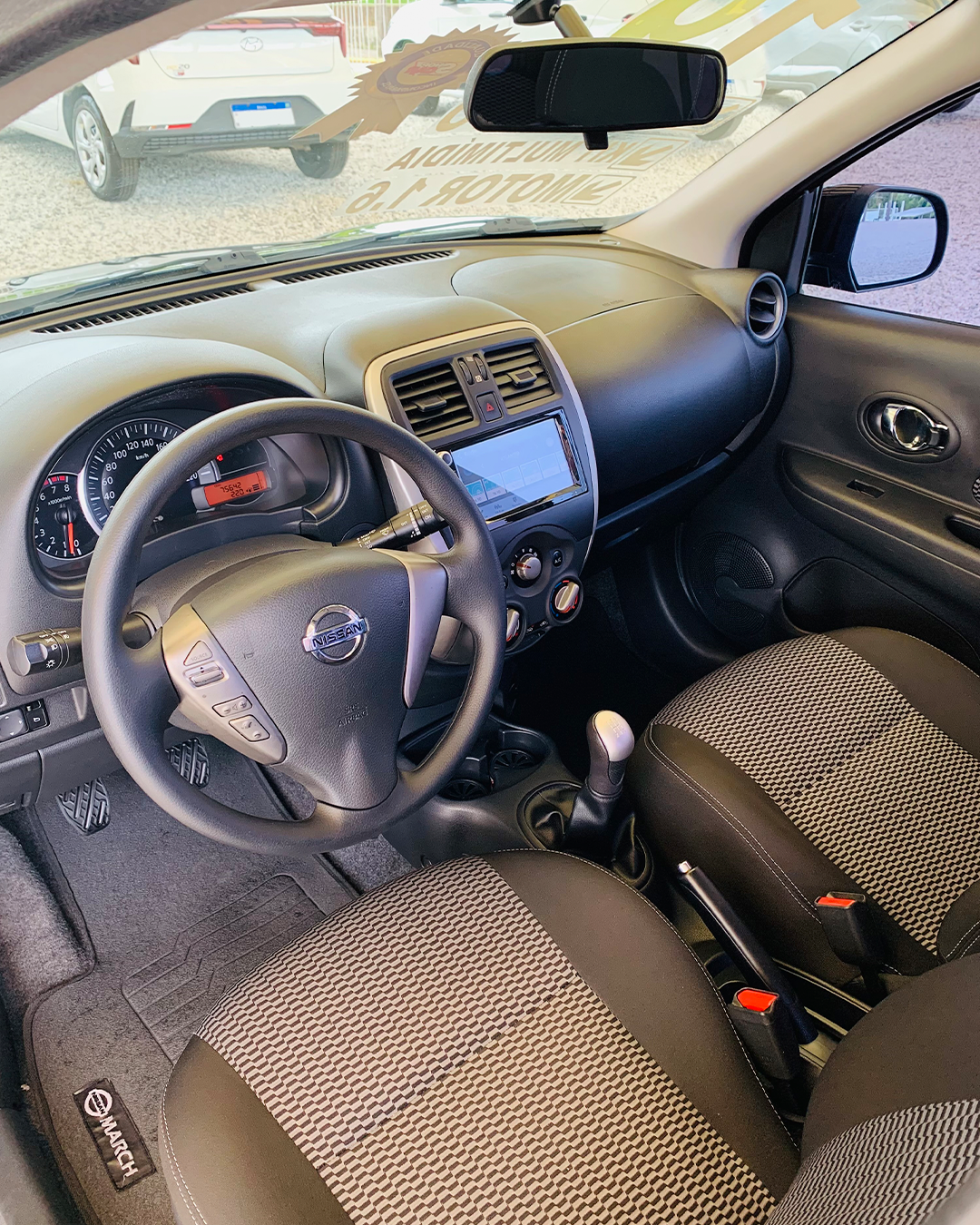 
Nissan MARCH 2018/2019 completo									