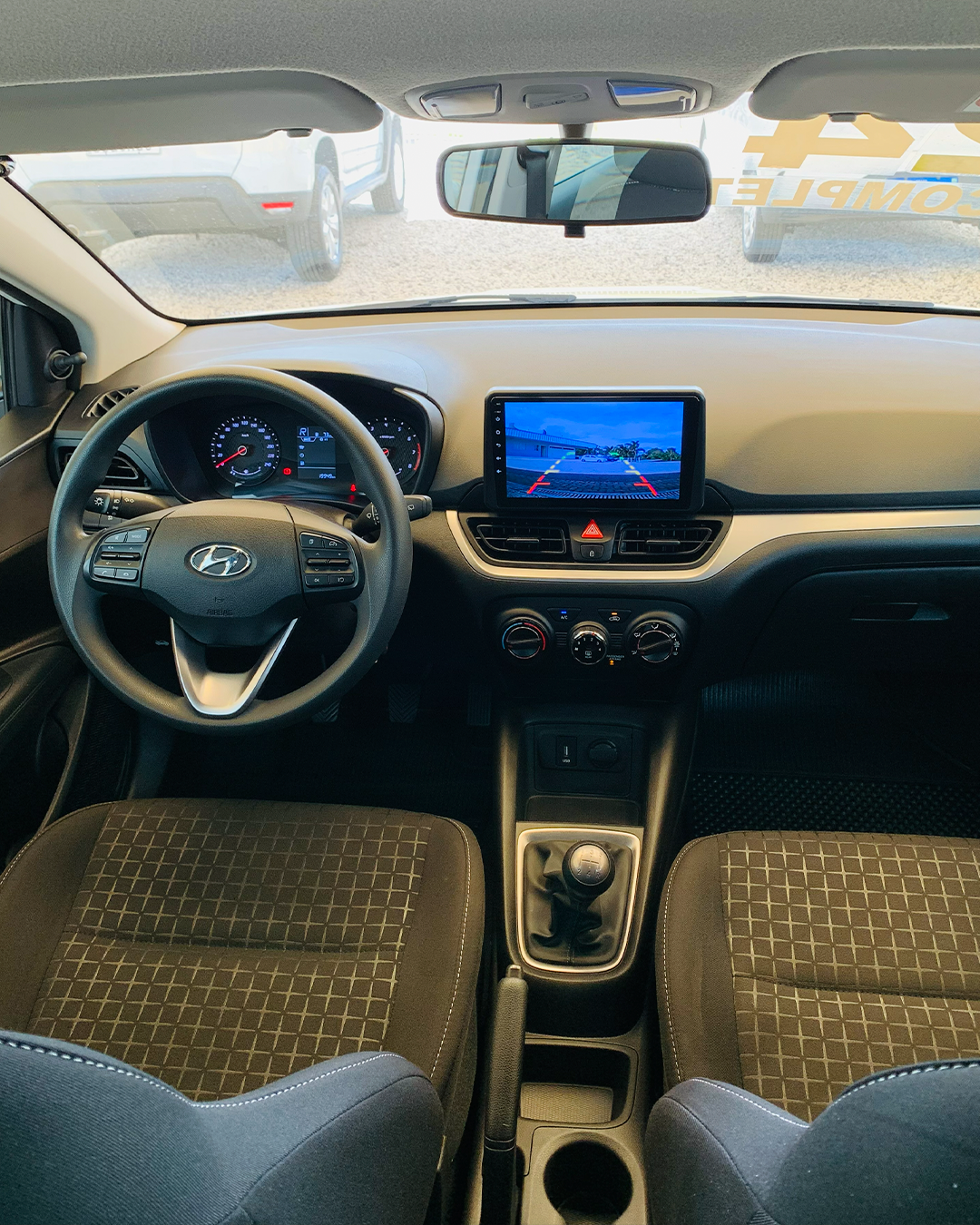 
Hyundai HB20 2023/2024 completo									