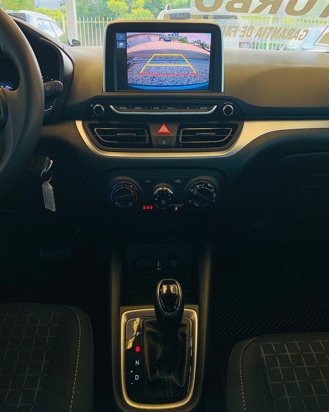 
Hyundai HB20 2023/2024 completo									