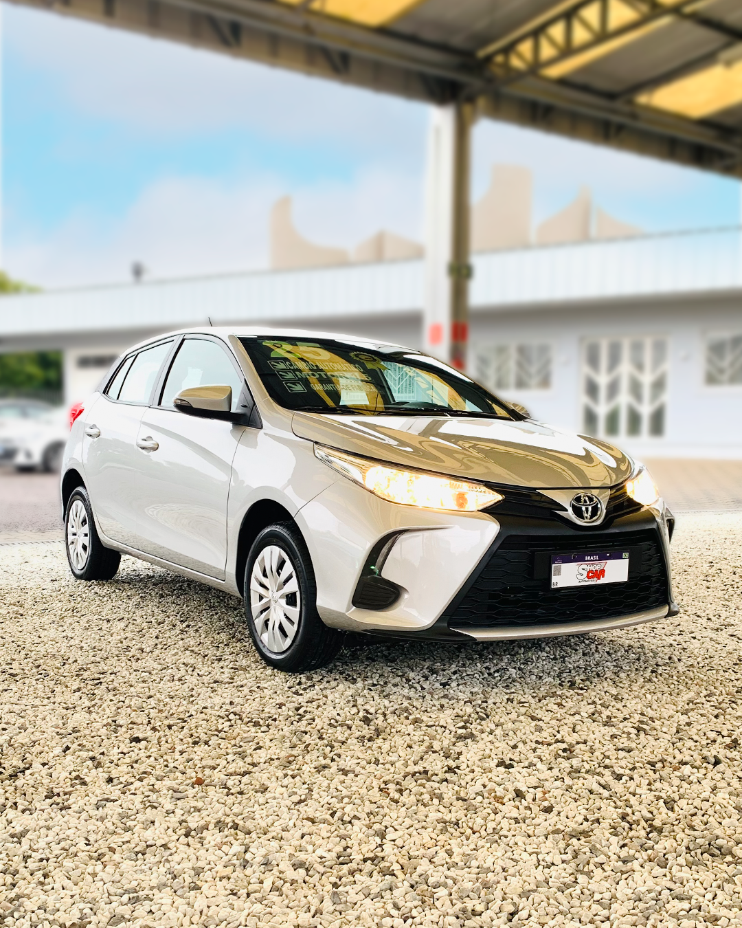 
Toyota Yaris 2024/2025 completo									