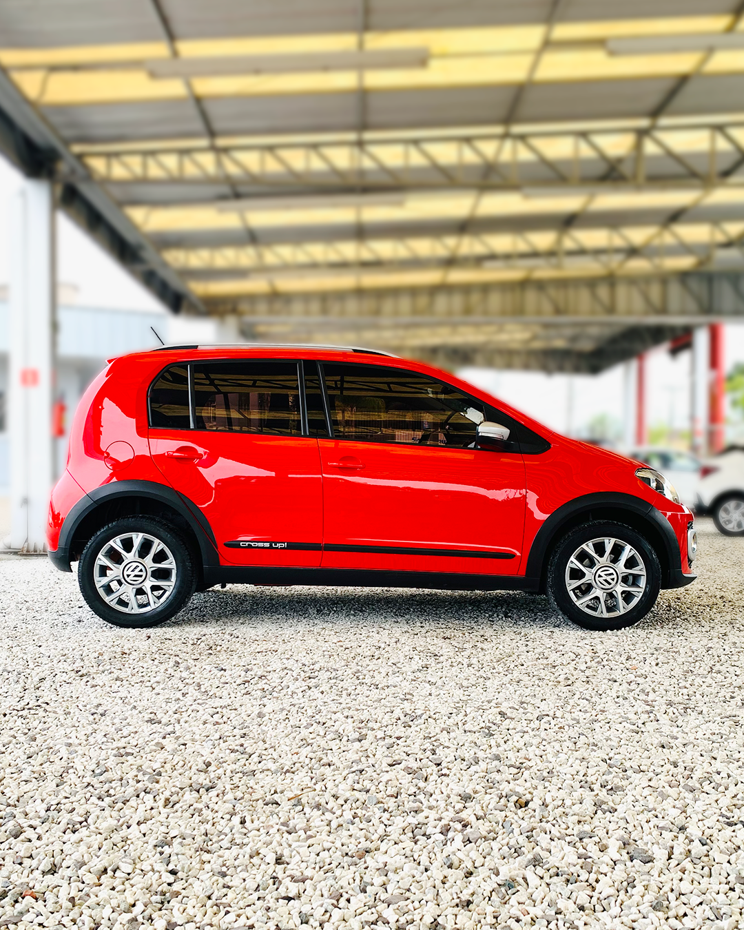 
Volkswagen UP! 2016/2017 completo									