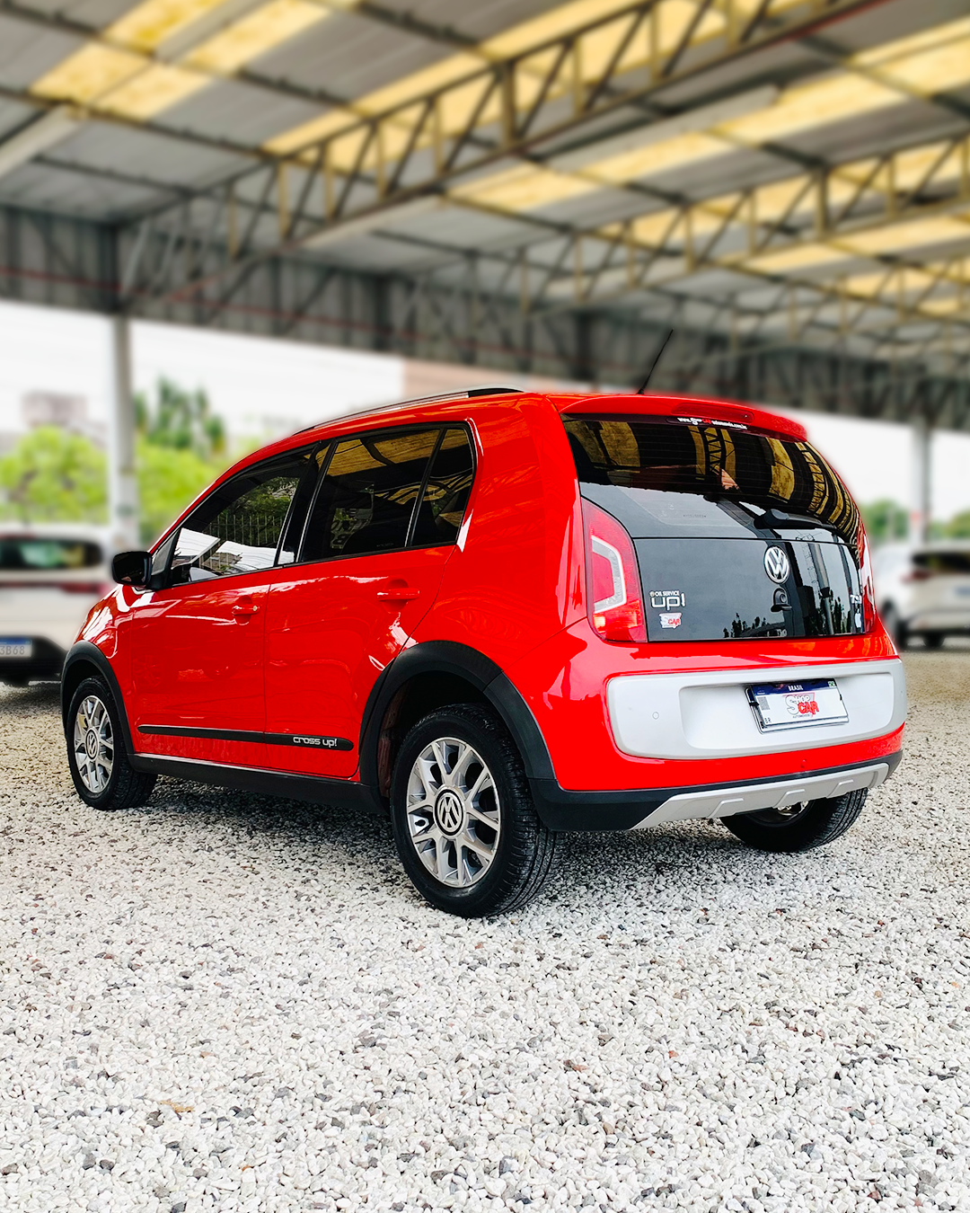 
Volkswagen UP! 2016/2017 completo									