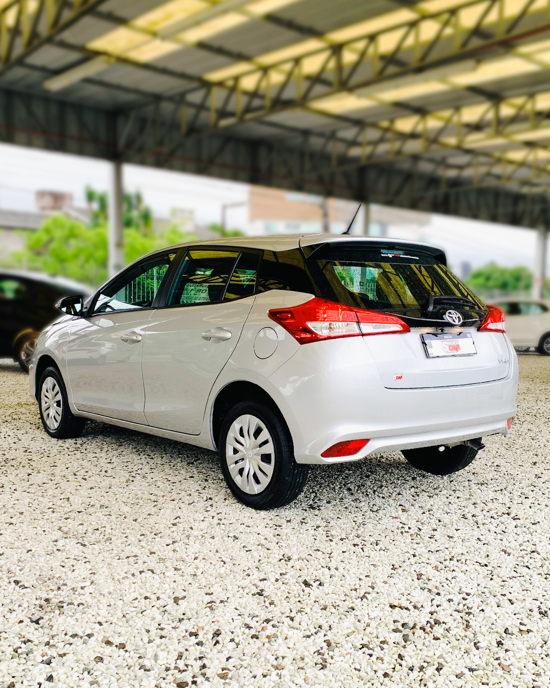 
Toyota Yaris 2024/2025 completo									