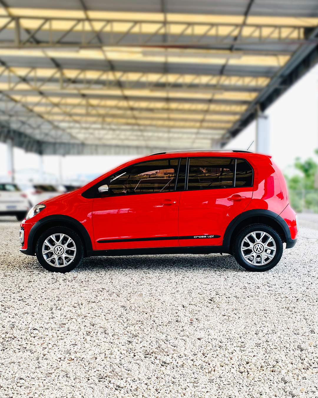 
Volkswagen UP! 2016/2017 completo									