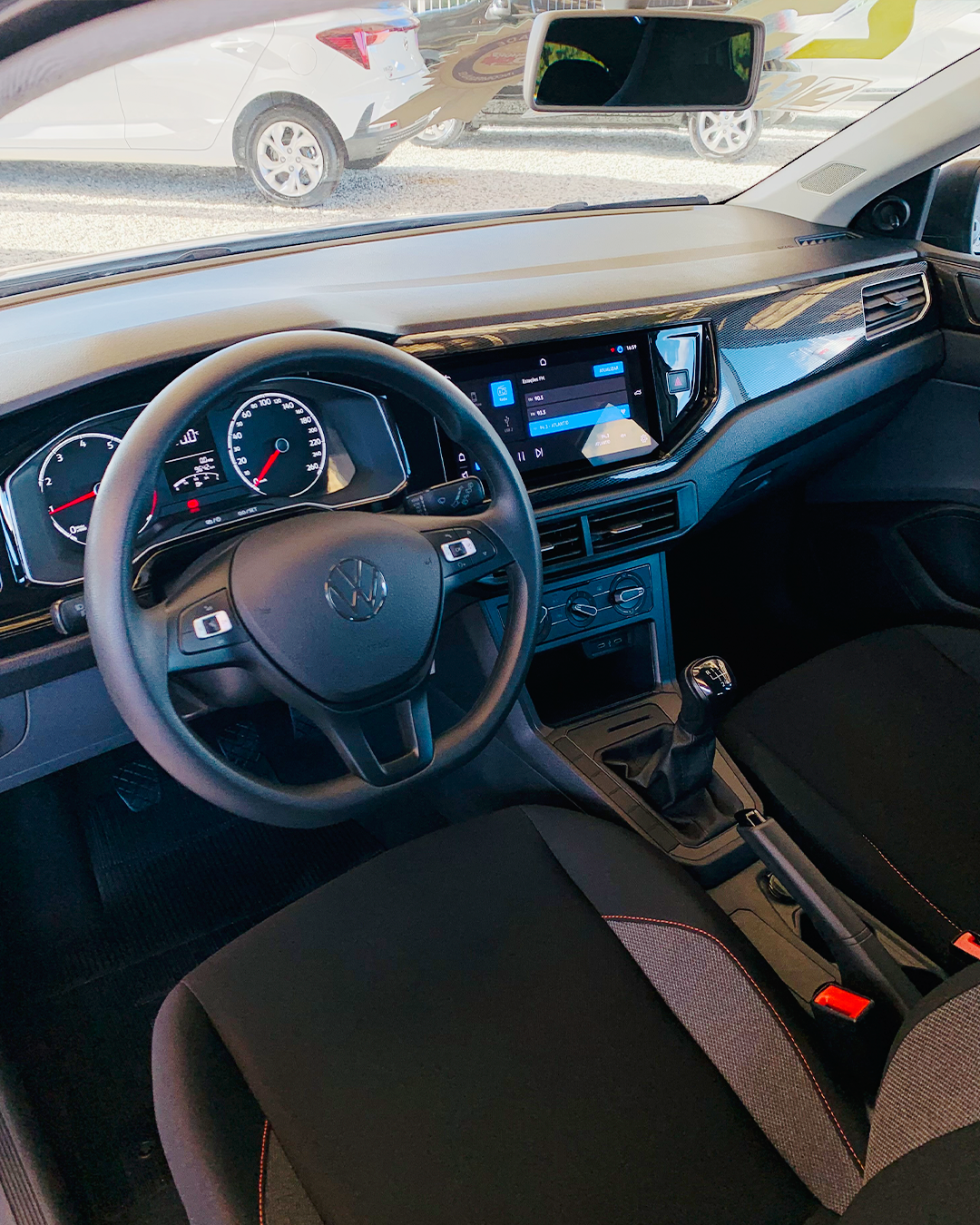 
Volkswagen Polo 2024/2025 completo									