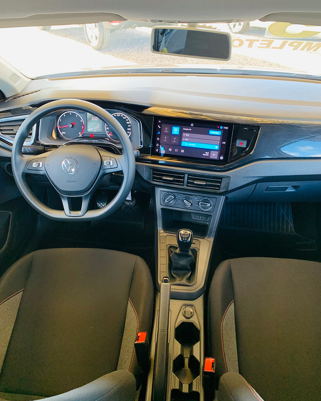 
Volkswagen Polo 2024/2025 completo									