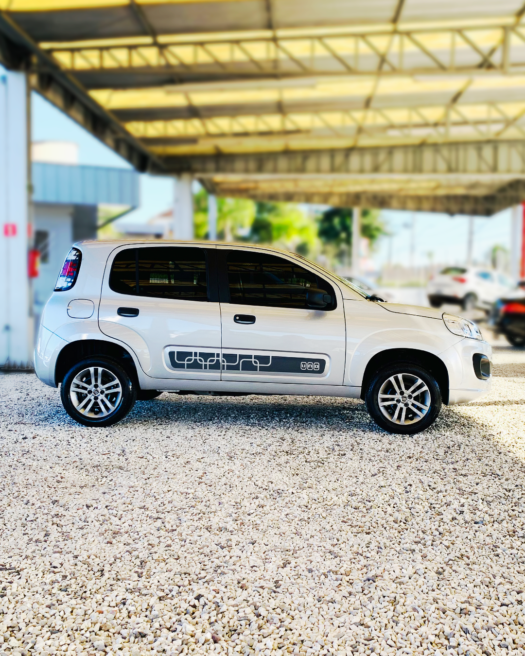 
Fiat Uno 2016/2017 completo									