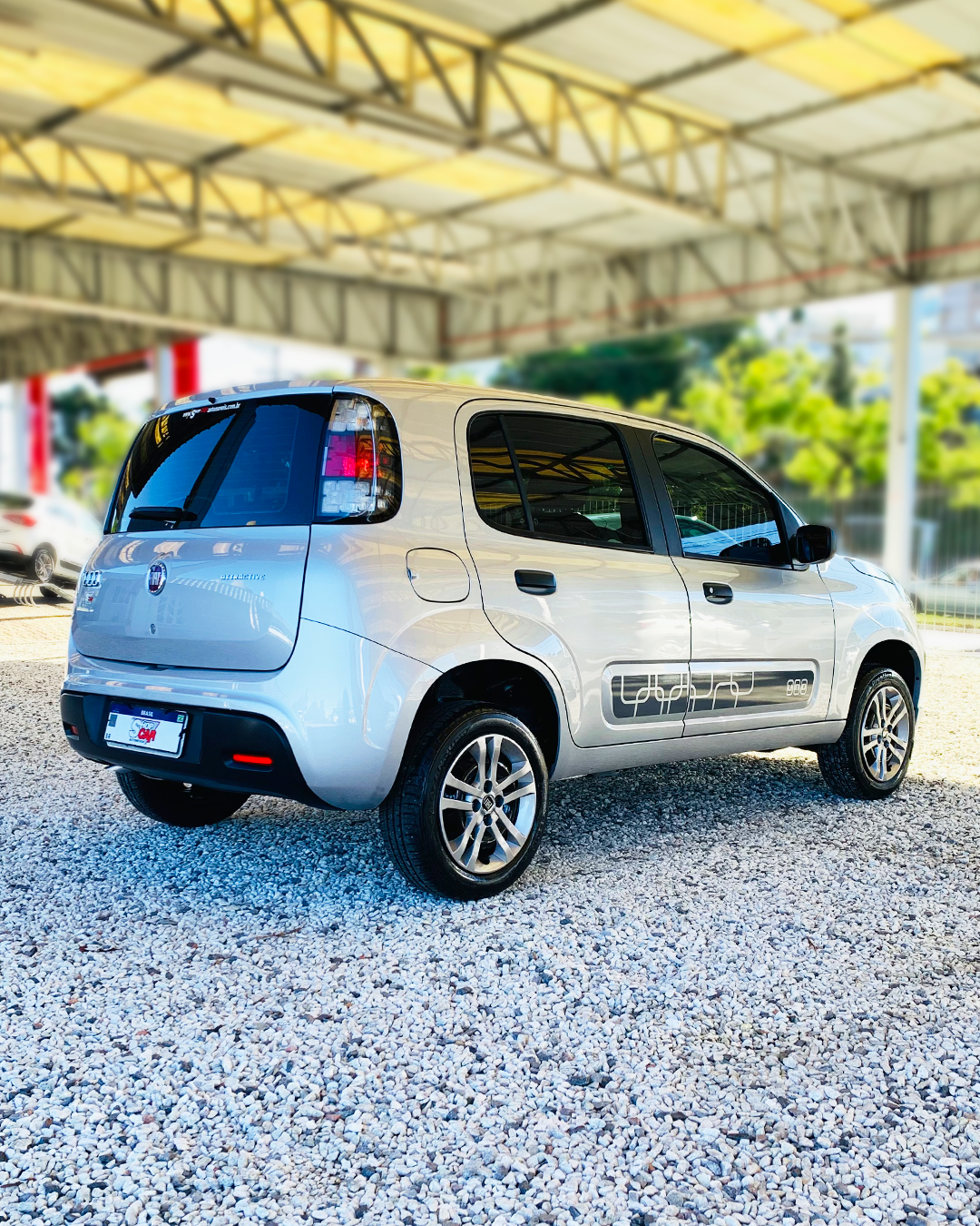 
Fiat Uno 2016/2017 completo									