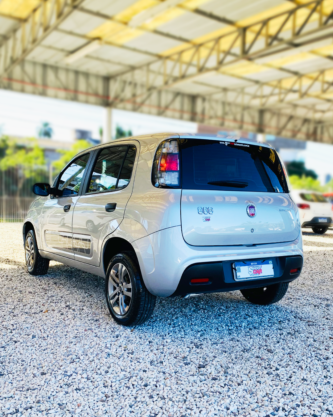 
Fiat Uno 2016/2017 completo									