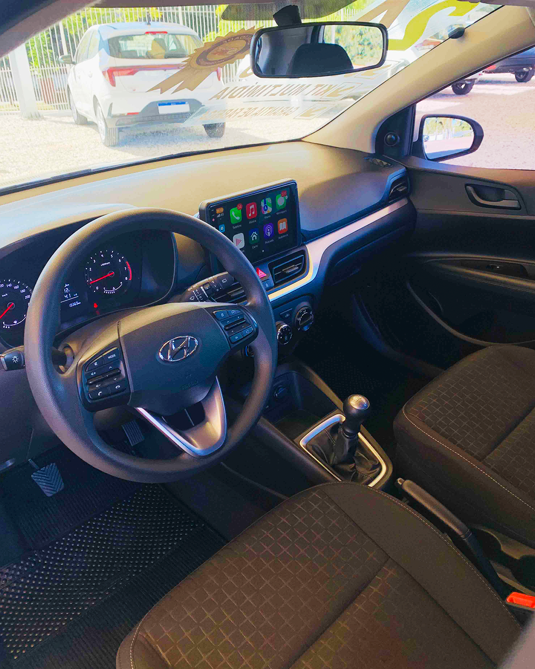 
Hyundai HB20 2023/2024 completo									
