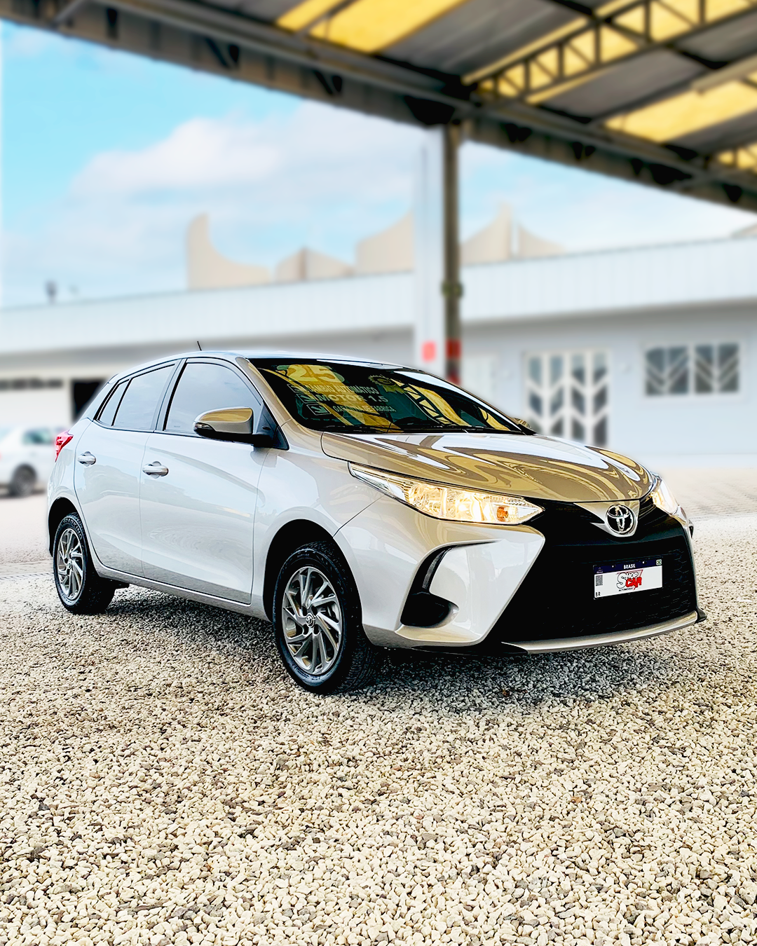 
Toyota Yaris 2024/2025 completo									