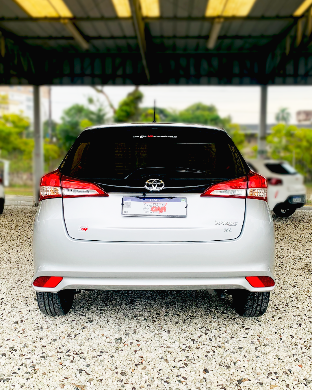 
Toyota Yaris 2024/2025 completo									