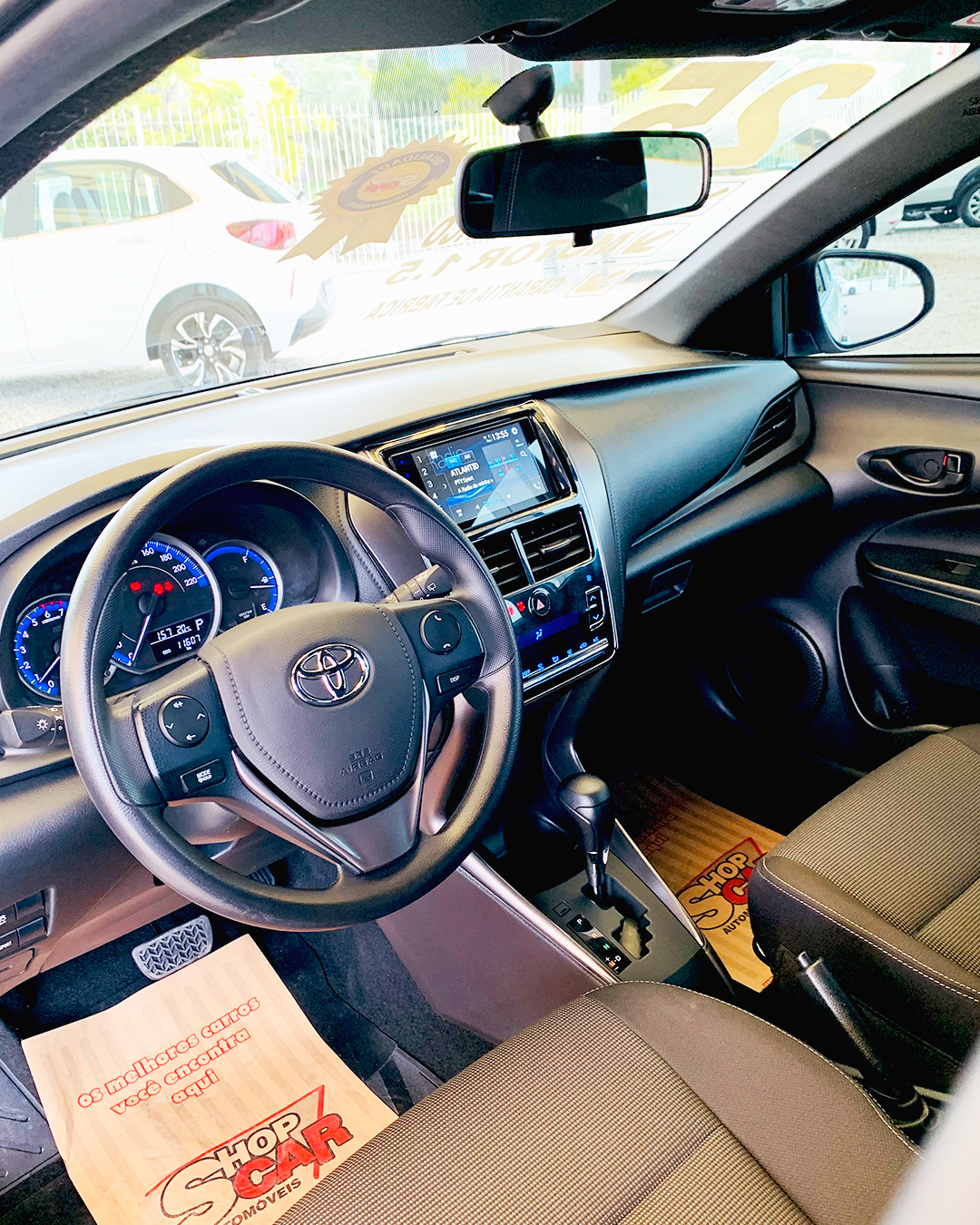 
Toyota Yaris 2024/2025 completo									