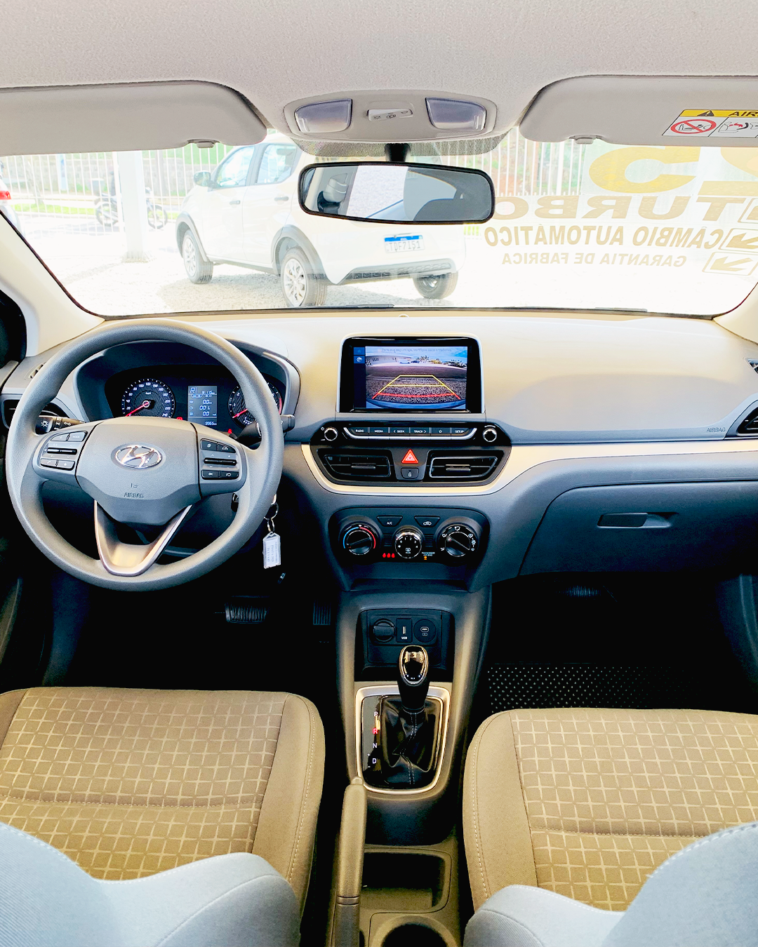 
Hyundai HB20S 2024/2025 completo									