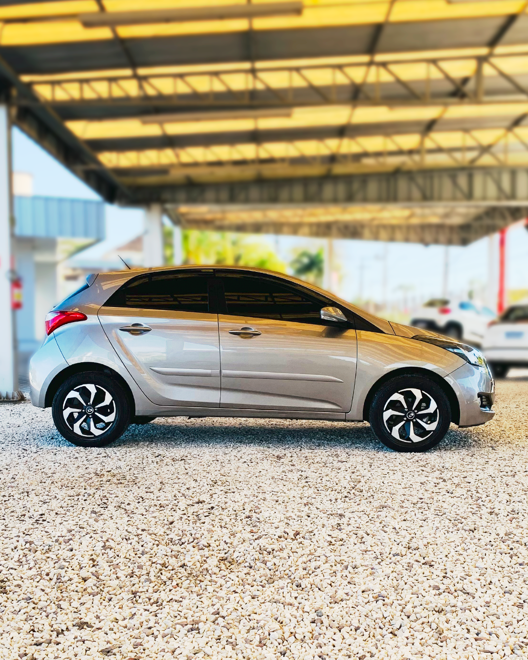 
Hyundai HB20 2016/2016 completo									