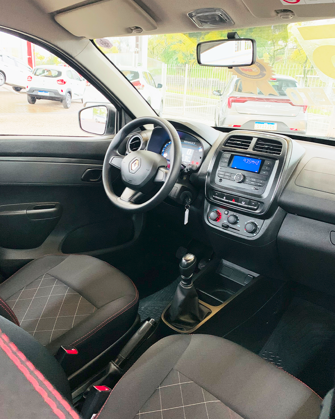 
Renault Kwid 2024/2025 completo									