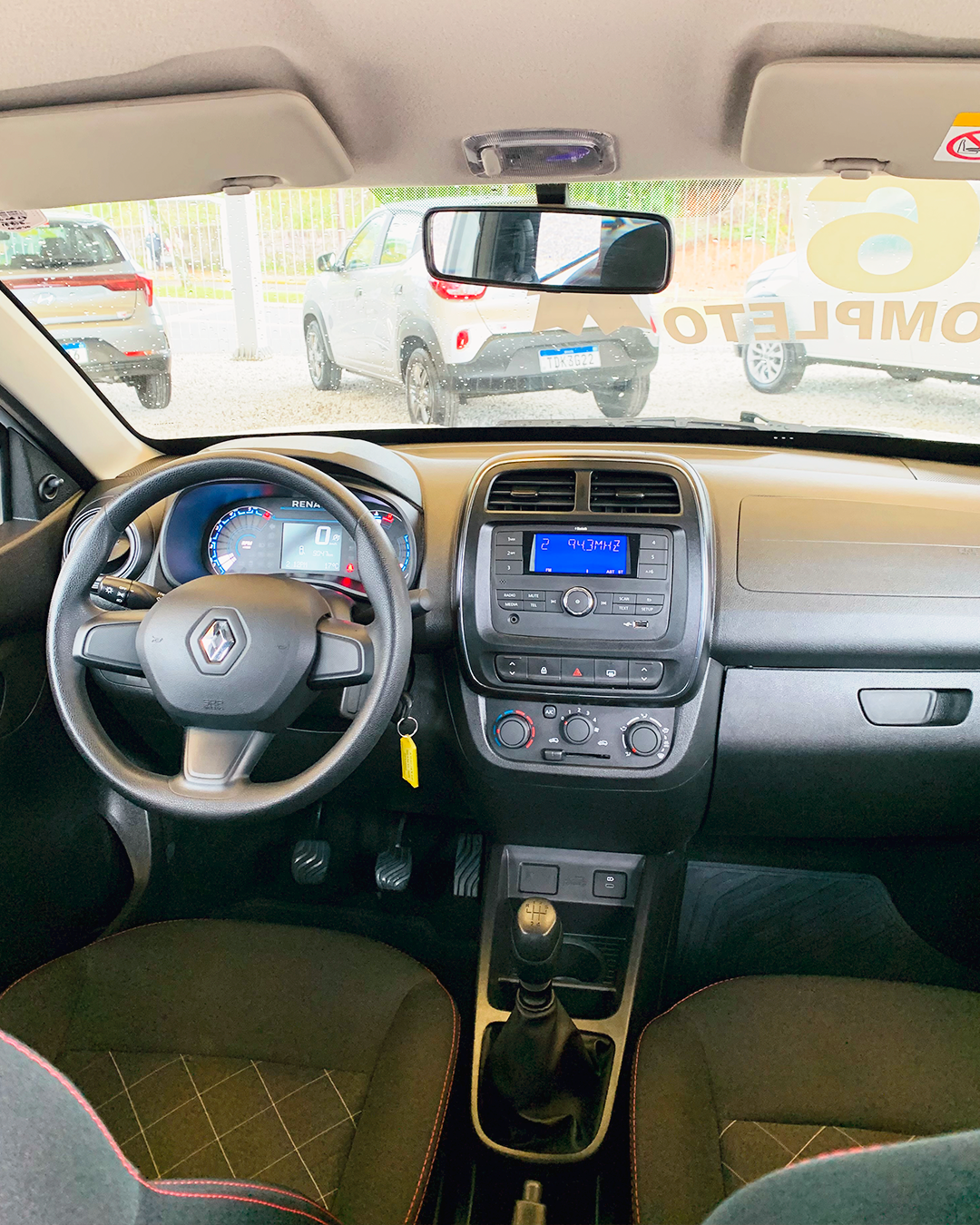 
Renault Kwid 2025/2026 completo									