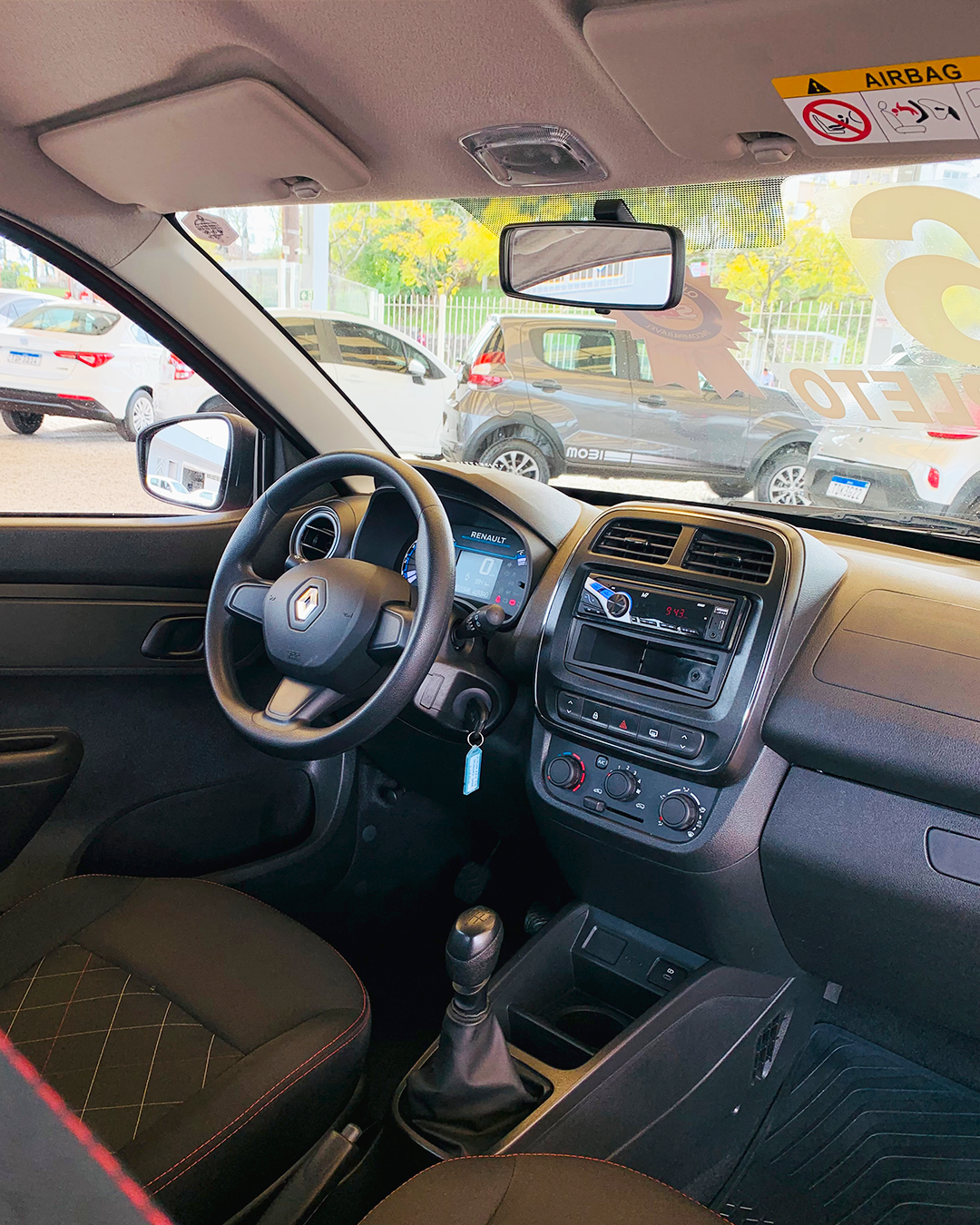 
Renault Kwid 2025/2026 completo									
