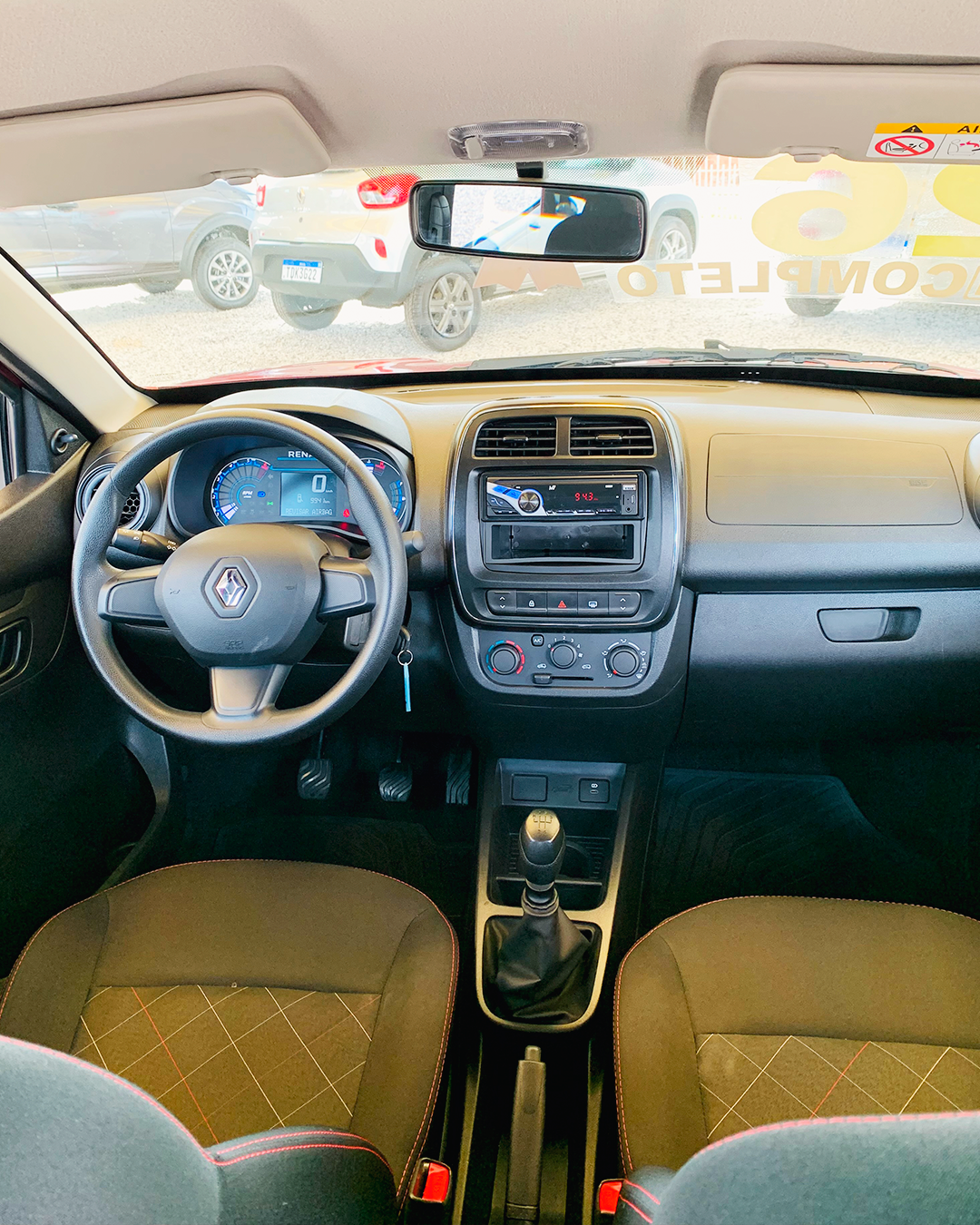 
Renault Kwid 2025/2026 completo									